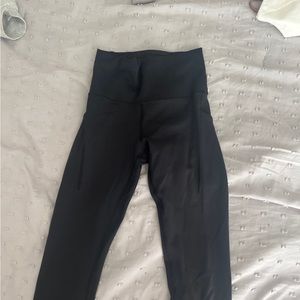 Black lululemon leggings